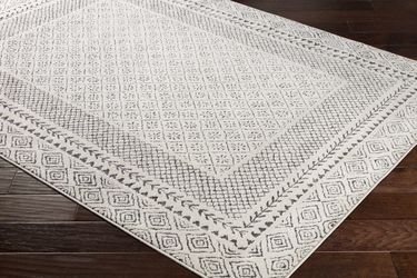 New Surya 9x12 Area Rug 