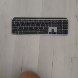 Wireless Keyboard  Full Size Keyboard 