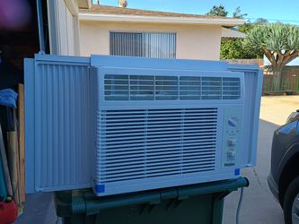 White Haier Window Air Conditioning Unit,