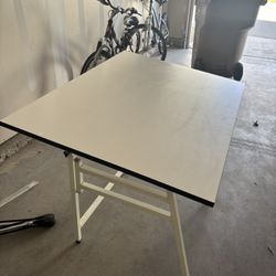 Drawing Or Drafting Table 