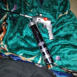 Husky Air Powered Grease Gun