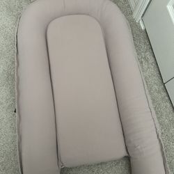 Portable Baby Bed, Infant Lounger