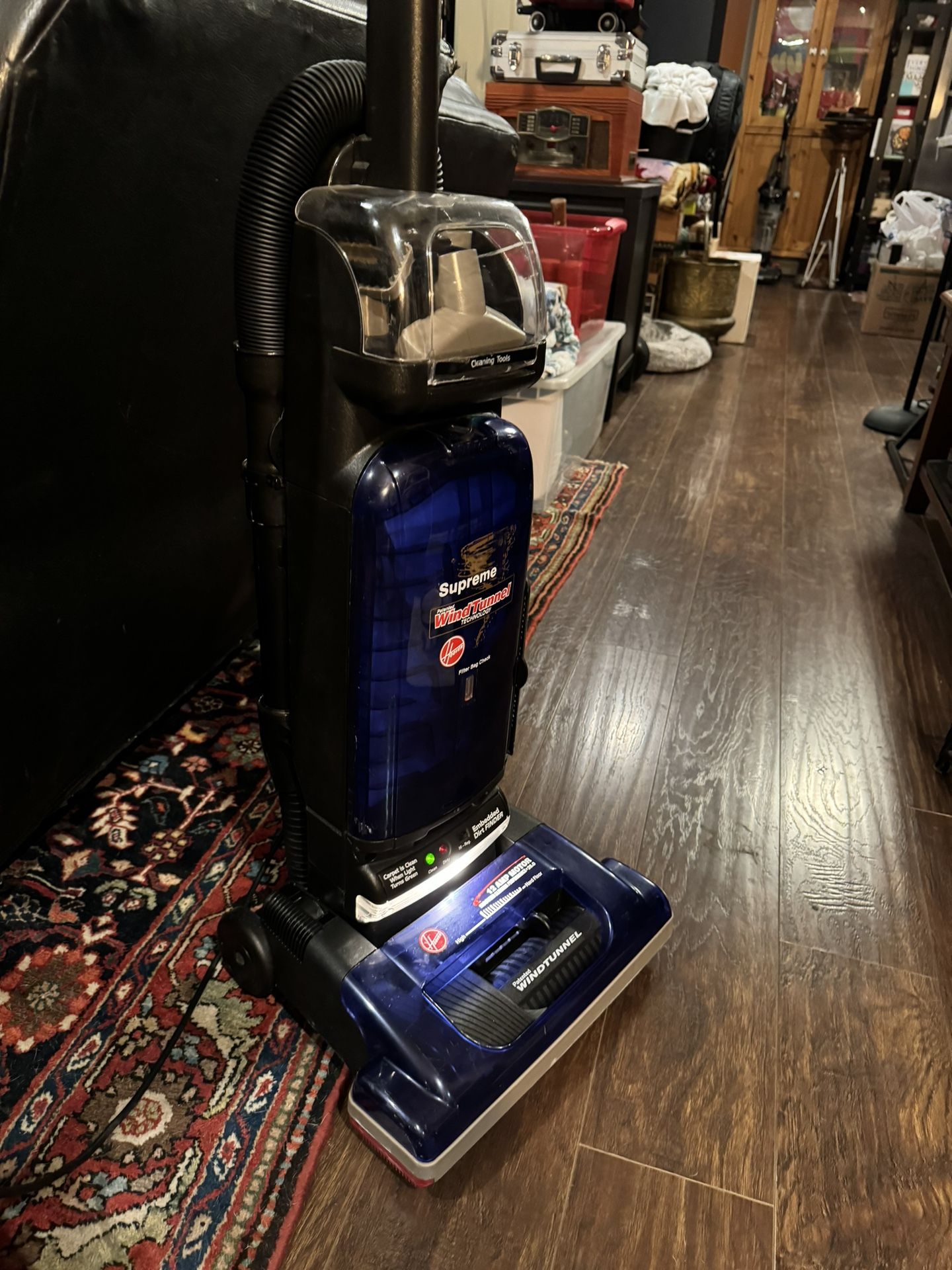 Hoover Vacuum Supreme WindTunnel - Very Strong & Clean