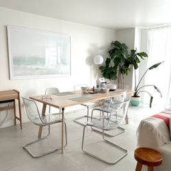 IKEA DINING TABLE (YPPERLIG)