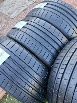 245/40ZR20 MICHELIN PILOT SUPER SPORT 99Y DOT 5123
