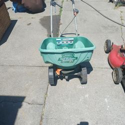 Gress Seed Dropper