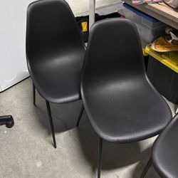 Set Of 4 Black Chairs $40