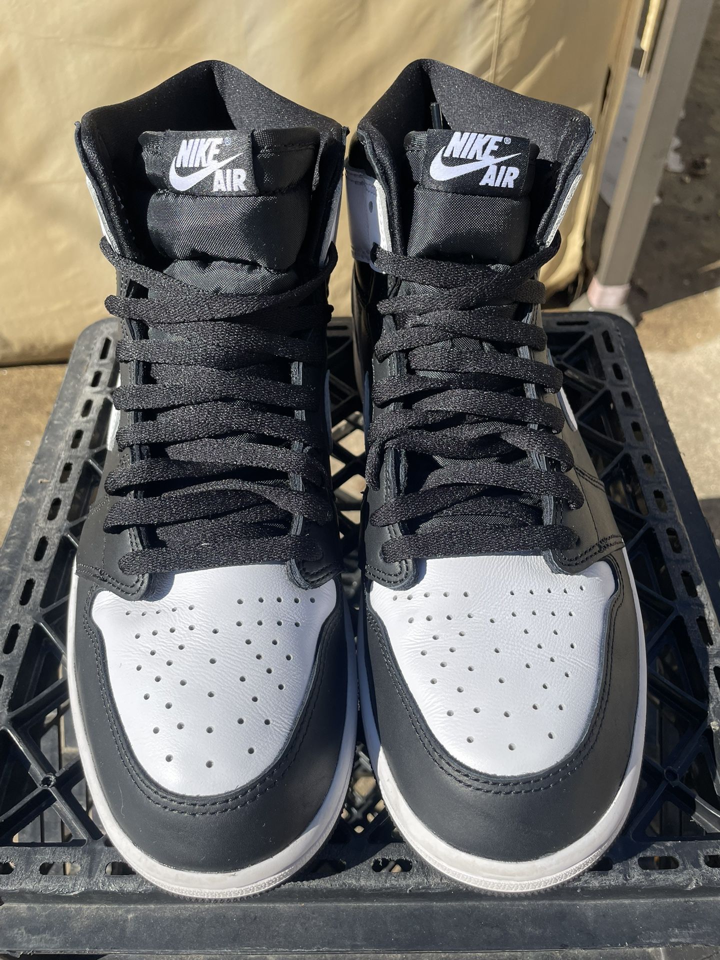 Jordan 1 Retro Black White