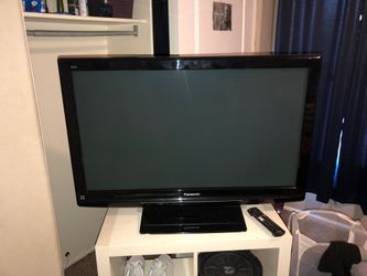 Panasonic tv! Good speakers with chrome cast free