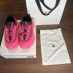 Moncler Trailgrip GTX Sneakers, sz 7 Men’s