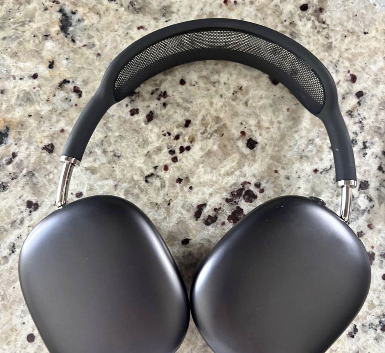 1:1 AirPod Maxes