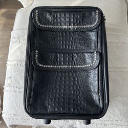 Raviani Suitcase