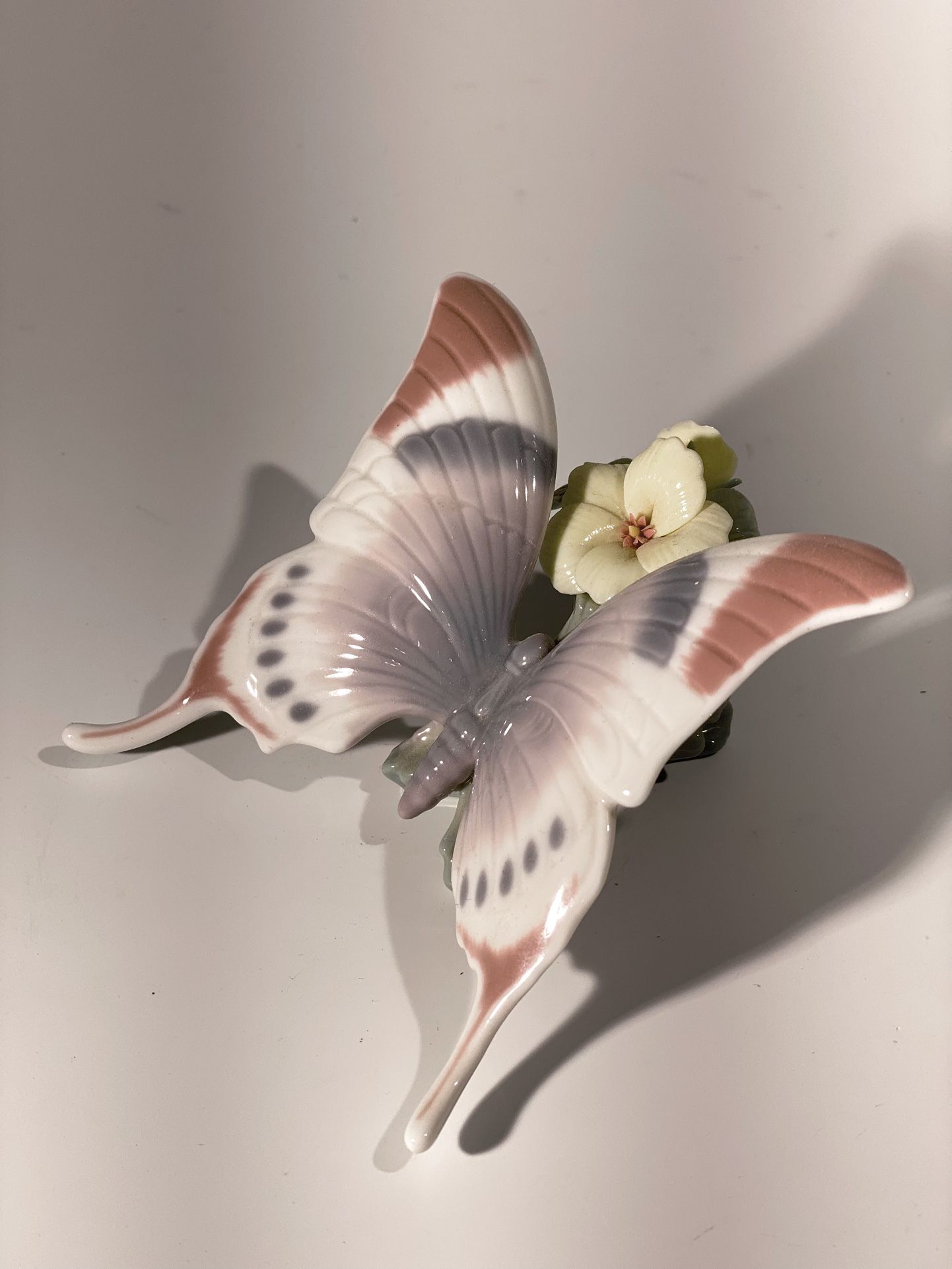 LLADRO Retired A Moments Rest Butterfly & Flowers 06173 New in Box