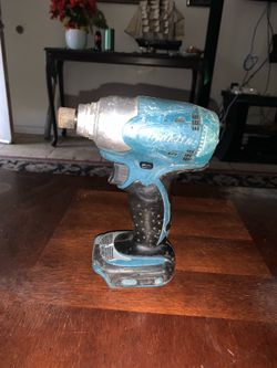 18v makita 1/5” impact drill
