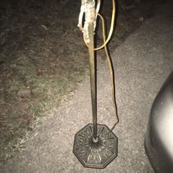  Nice vintage brass lamp only $25