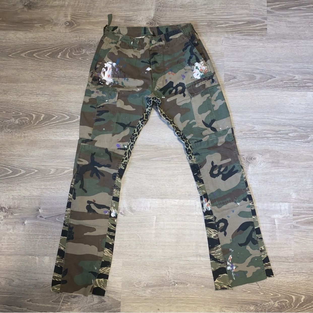 MNML Contrast Bootcut Cargo Pants