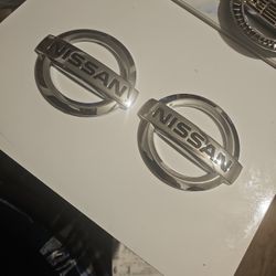 16-18 Nissan Altima Sedan Trunk Emblem