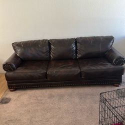 FREE COUCH