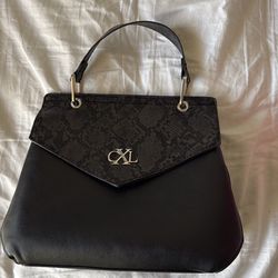 Black hand bag