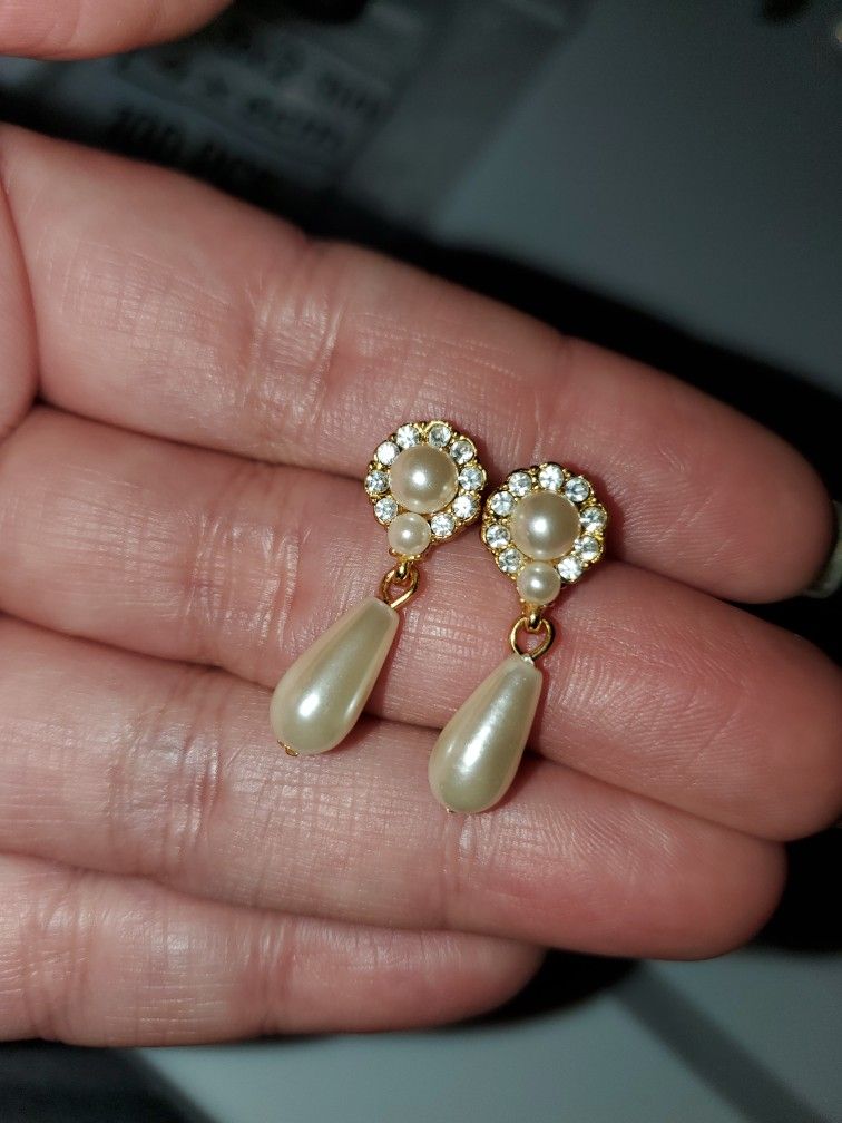 Vintage Bridal Ivory Pearl Earrings With Crystals