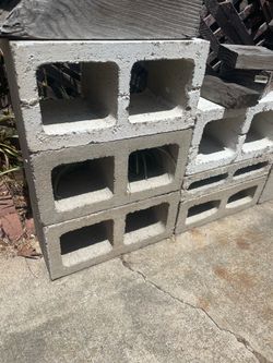 Cinder blocks (20 total)