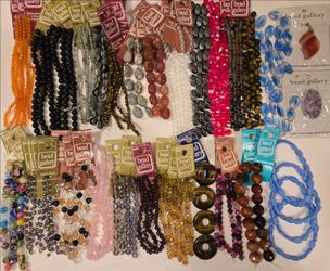 Lot (AY) of Assorted Bead Strands