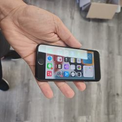 Iphone 7***32gb. Unlock For Any Sim 