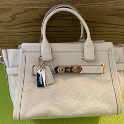 Coach swagger 26 White 