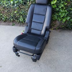 Explorer Seat