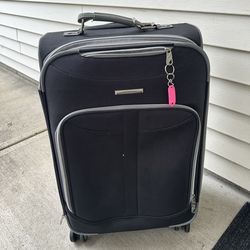 Olympia Tuscany Spinner Luggage, Black, 25 inch