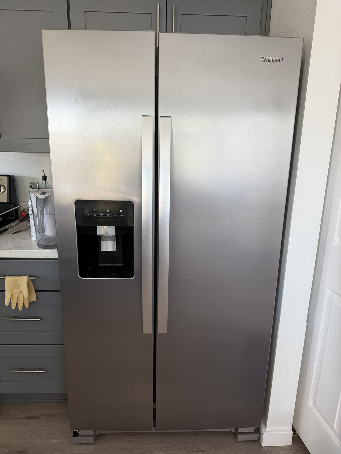 Whirlpool 24.6-cu ft 36-in Wide Side-by-Side Refrigerator