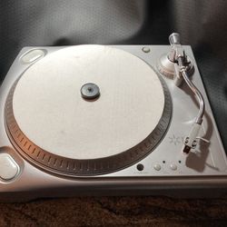 ION Turntable Record Player 33 & 45 RPM USB Capable