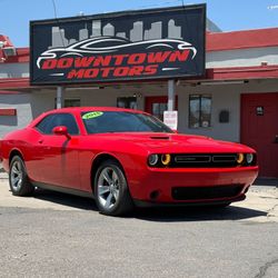 2015 Dodge Challenger SXT 