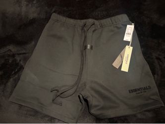 Black Essential shorts