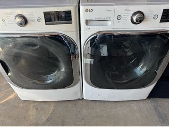 LG extra large capacity, front load washer and dryer only $700