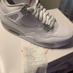 Brand New Jordan 4s Oreos 