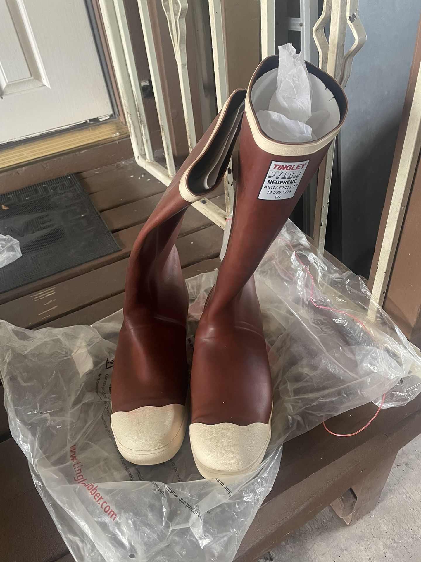 Rain Boots 🥾 ( Steel Toe)