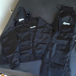 Devour Wind Breaker Set