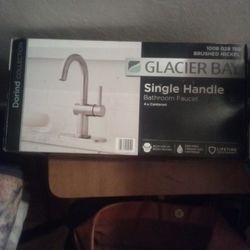 Single Handle Kitchen Faucet 