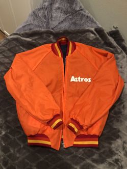Size XL Vintage 90s Astros Pullover jacket gold retro logo throwback MLB  Baseball for Sale in Stafford, TX - OfferUp