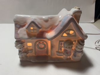 1994 PRECIOUS MOMENTS 357510 SUGAR TOWN HOUSE NIGHTLIGHT W/ BOX 7”W x 5”H