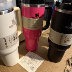 Stanley Cup 40 Oz 25$