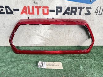 2016 - 2017 - 18  -19 - 21 - 2023 TOYOTA TACOMA FRONT OUTER TRIM GRILLE OEM AY82290