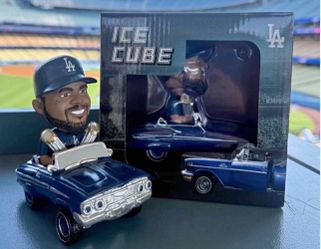 Ice cube bobblehead