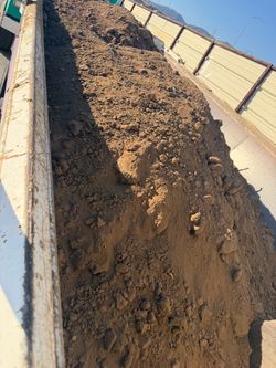 10 yards of clean fill dirt