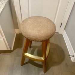 Like New Bar Stool