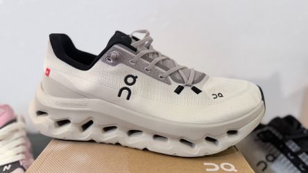Cloudtilt Shoes