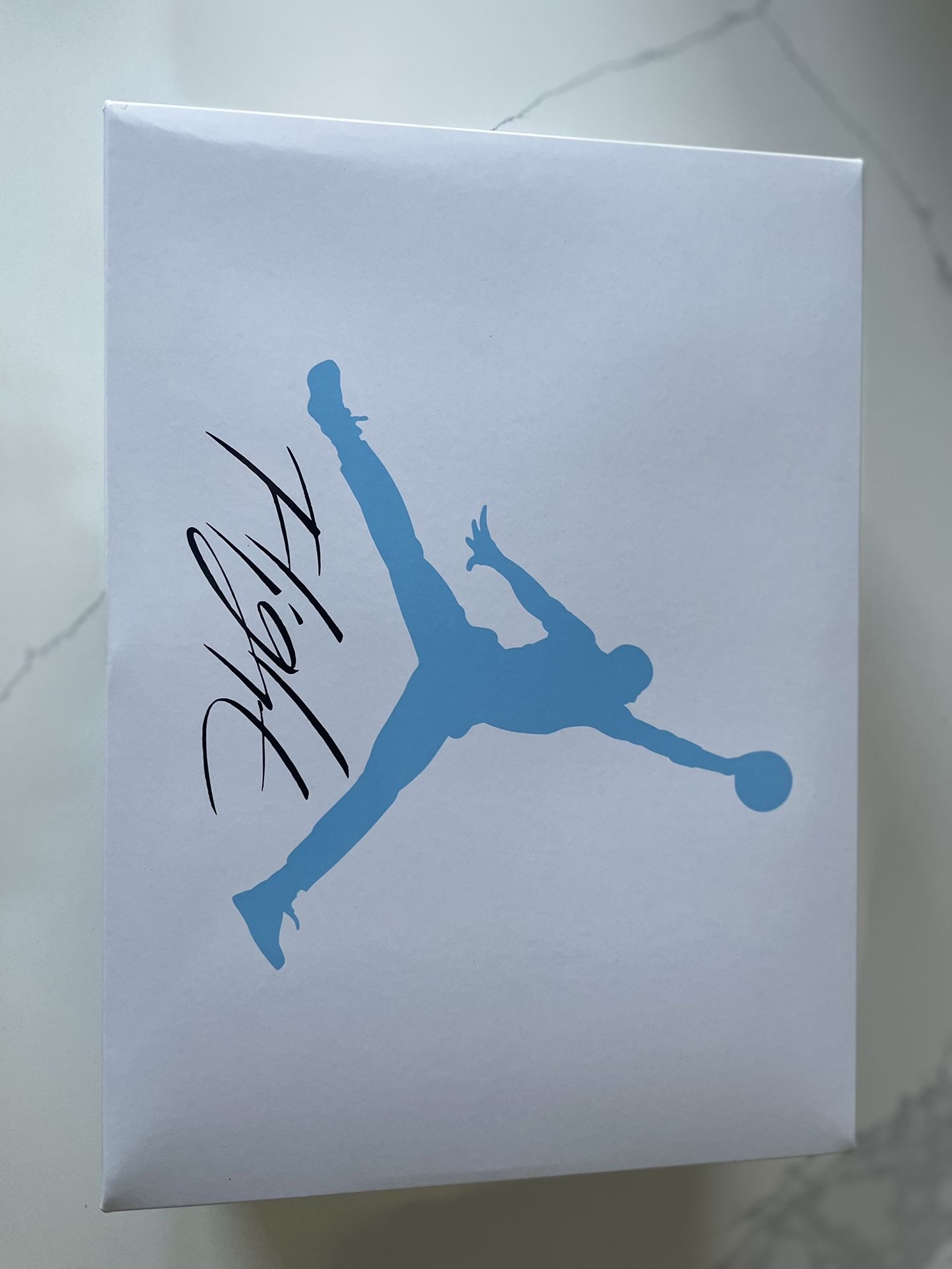 Jordan 4 Retro, Blue University, Size 7