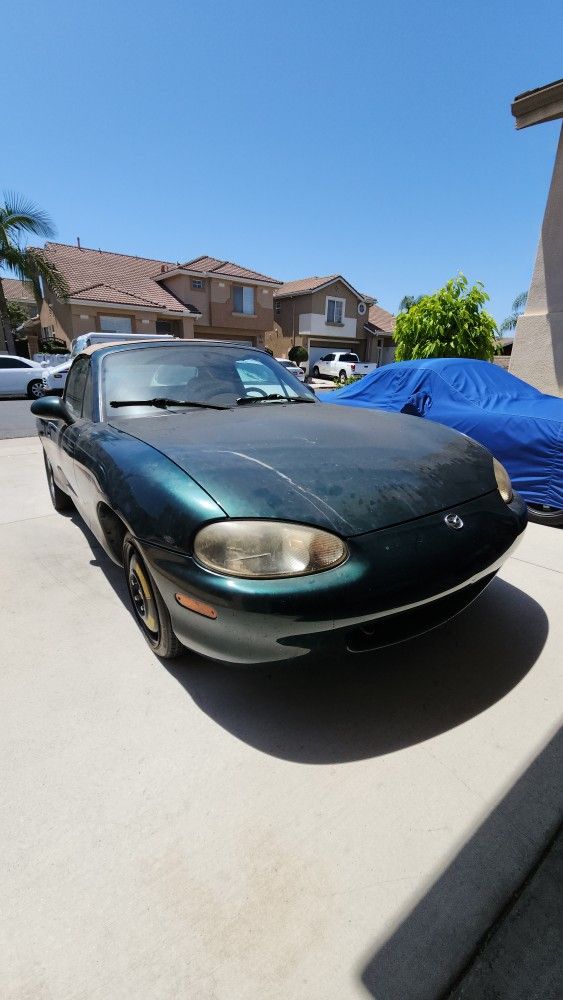 1999 Mazda Miata