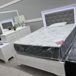 4pc Queen Bedroom Set ✨ LED Light ✨ White Color 